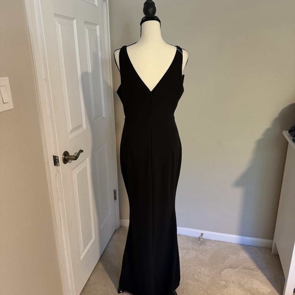 BUPT Black Mermaid Gown Womens M Deep V Low Back Formal Maxi Dress NWT - Picture 4 of 10